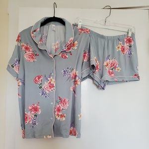 Flora sleepwear set shorts button up blue florals Medium